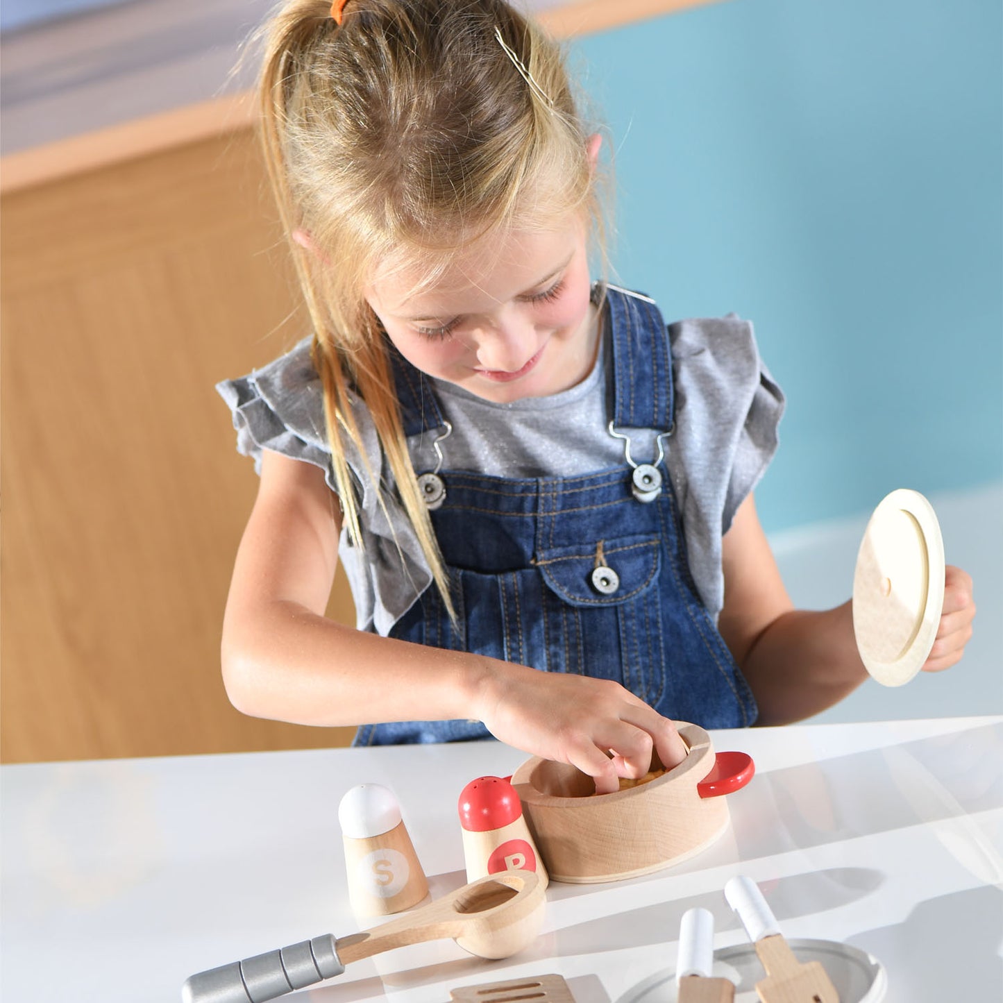 Hape - Cook & Serve Set