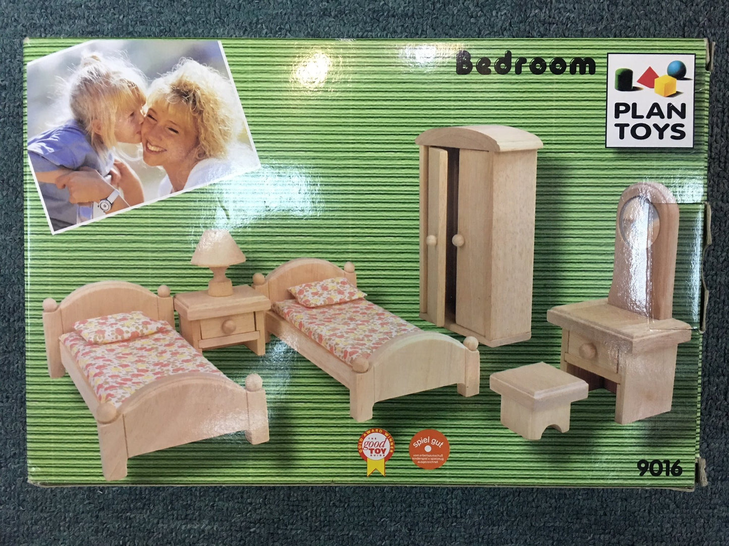 木製娃娃屋家具 - 經典臥室