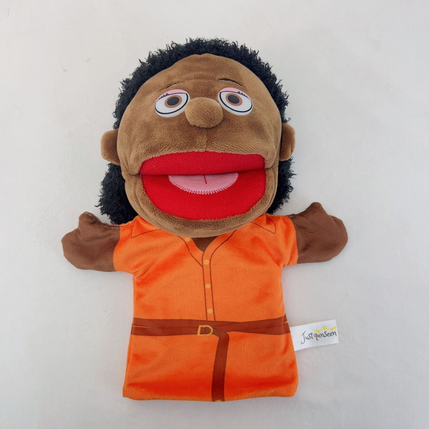 Human hand puppet - African Family