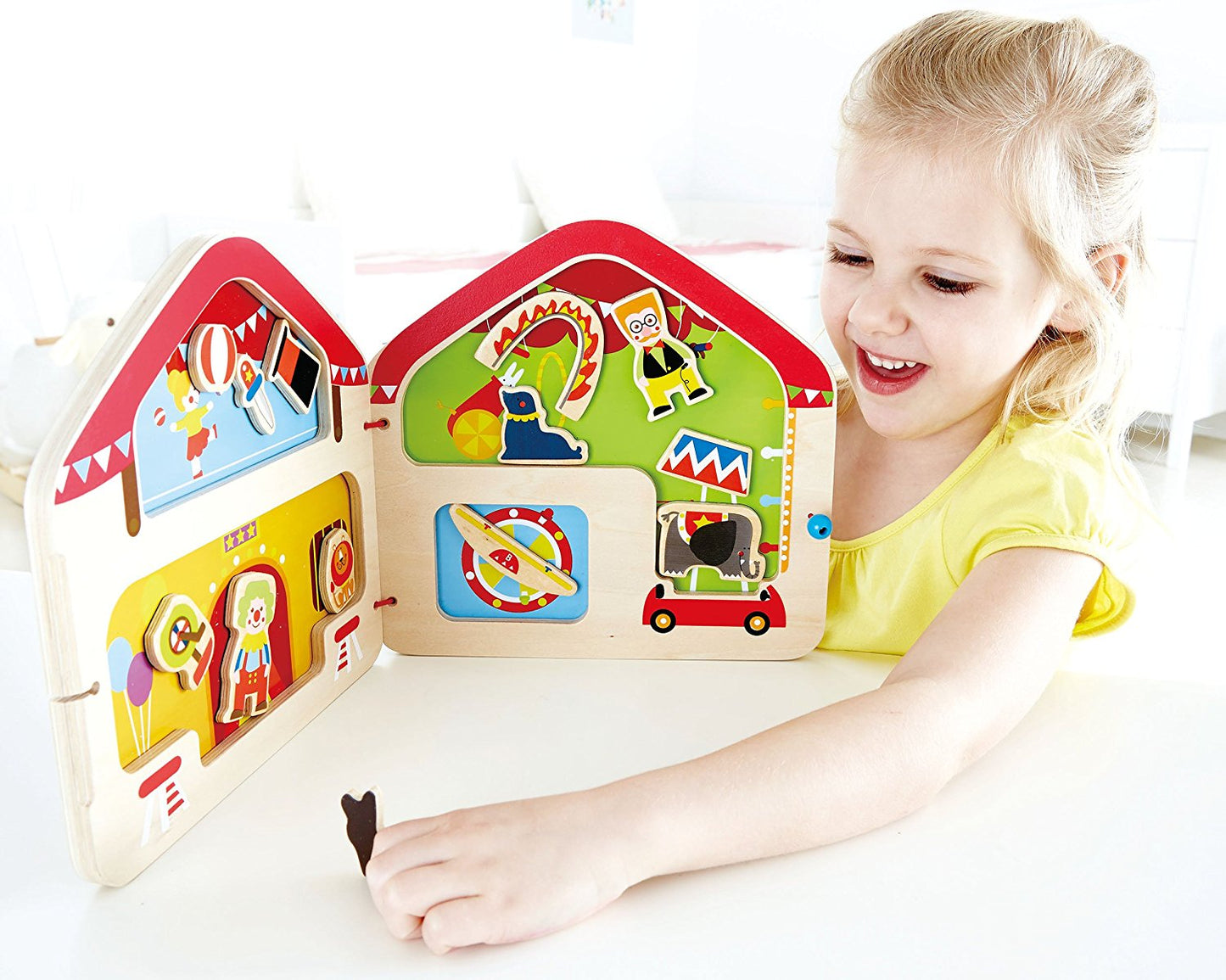 Hape - Big Top Circus Magnetic Book