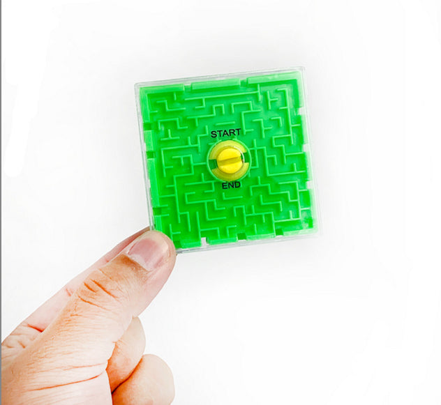 Rotate Card Maze