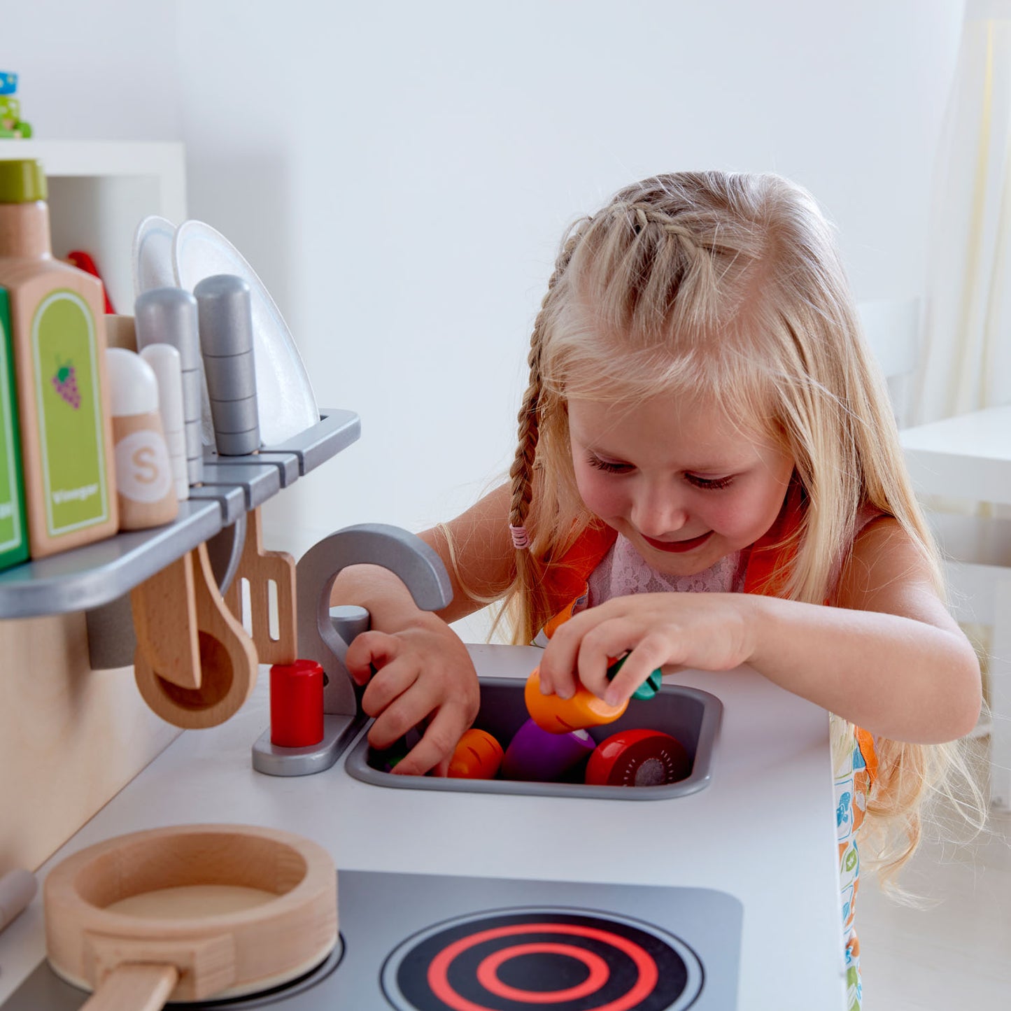 Hape - Wooden White Gourmet Kitchen