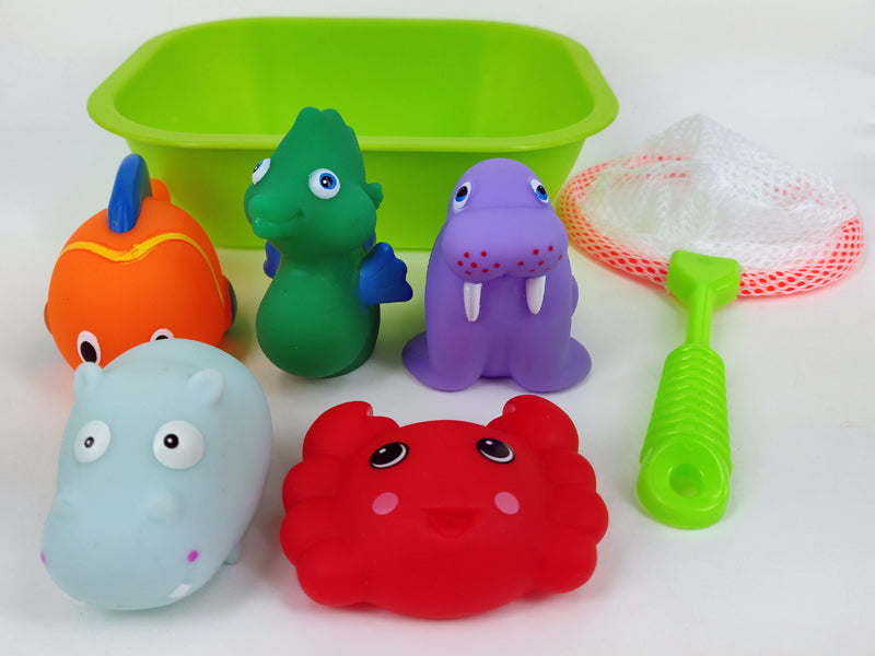 ME100FUN Fishing Water Game Set C - Five Squeezing Squeaky and Squirt Water Friends