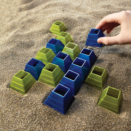 KYRO 5 (Strategy Game of five in a row)