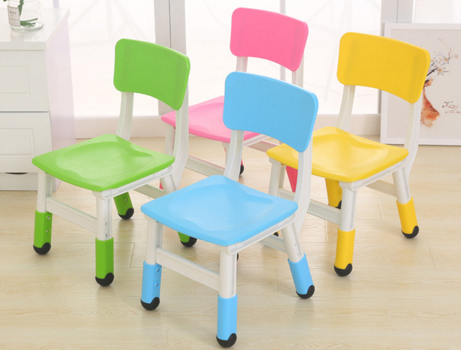 Liftable Table and Chair