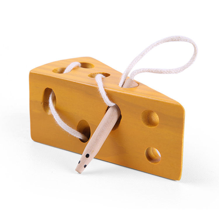 Wooden Mouse eat Cheese