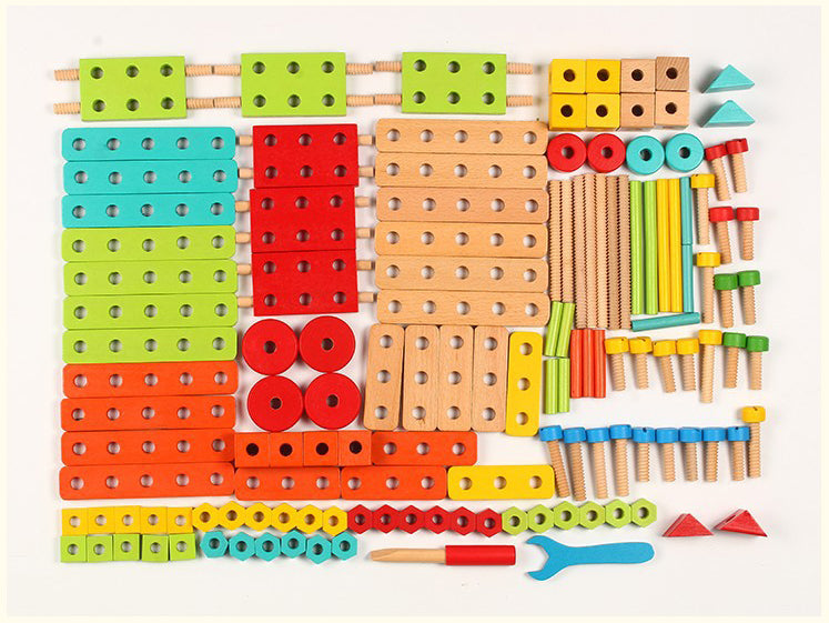 Wooden Nut Sets (138 Pcs)
