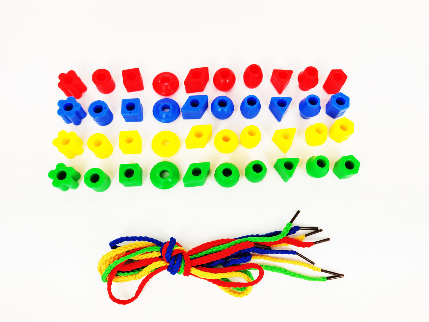 40pcs Plastic Lacing Beads in a Bucket