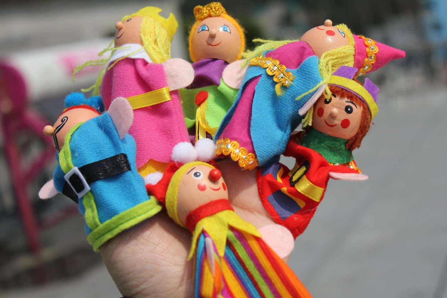 Wooden Head Finger Puppet - King and kingdom